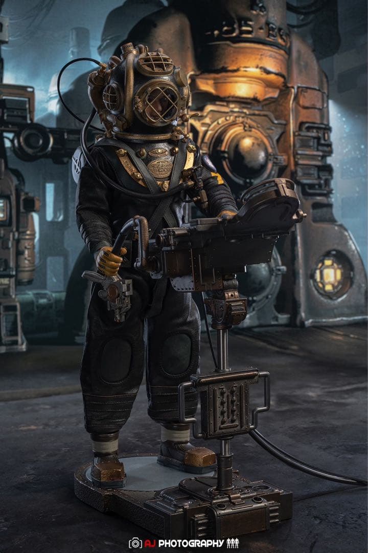 Darkcrowntoys Gareth 1/6潜水用ヘルメットダイカスト 本革