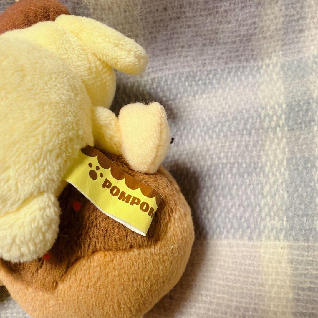 ポムポムプリンカフェ　マスコット　トラとタコヤキ