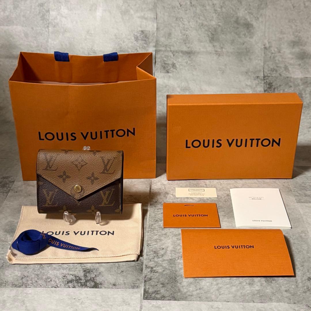 ルイヴィトン　ヴィクトリーヌ　リバース　三つ折り財布