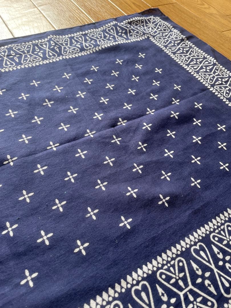 希少　ヴィンテージ　バンダナ　　クロス柄　　ネイビー　黒　USA製　断捨離