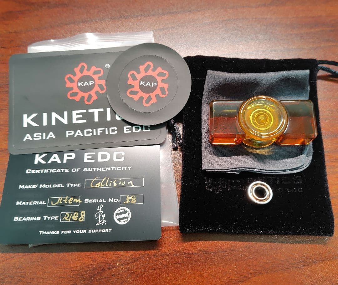 KAP EDC Collision ハンドスピナー PEI（ウルテム）