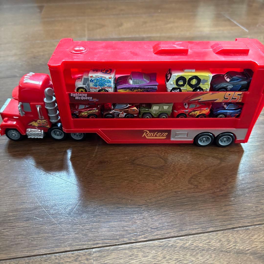 カーズ トレーラーとミニカーセット