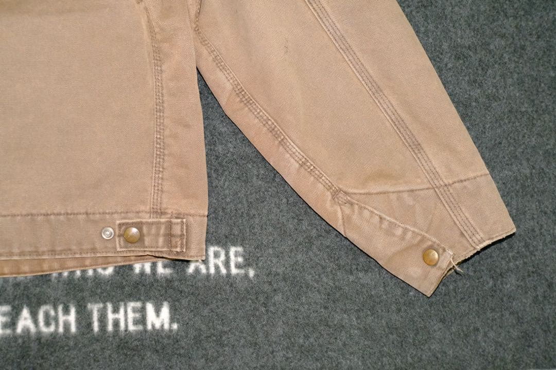 【最終価額】カーハート デトロイトジャケット J43 CHT M