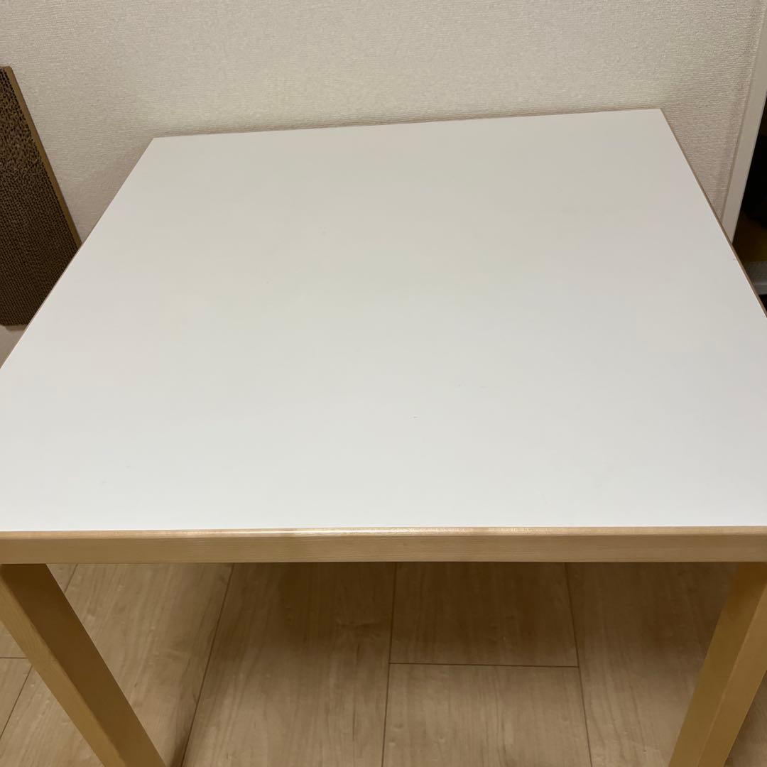 アルテック　テーブル 81C（75 x 75）ホワイト ラミネート