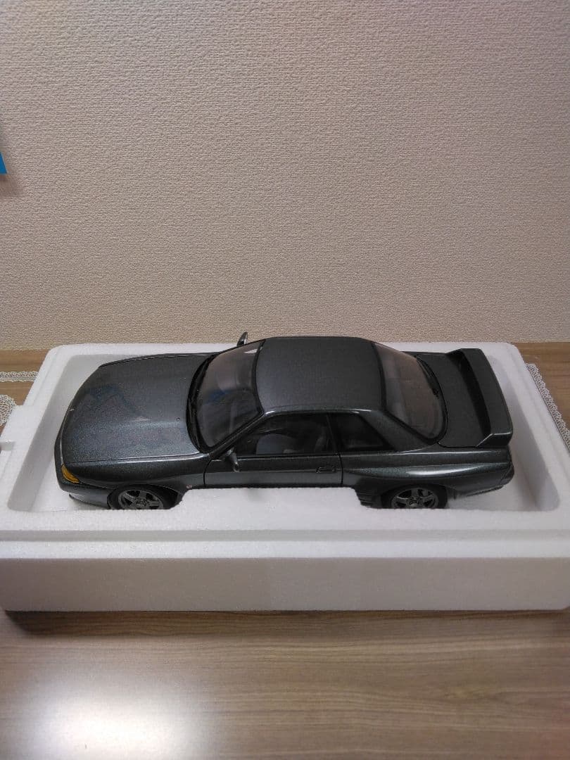 オートアート NISSAN SKYLINE GT-R (R32)