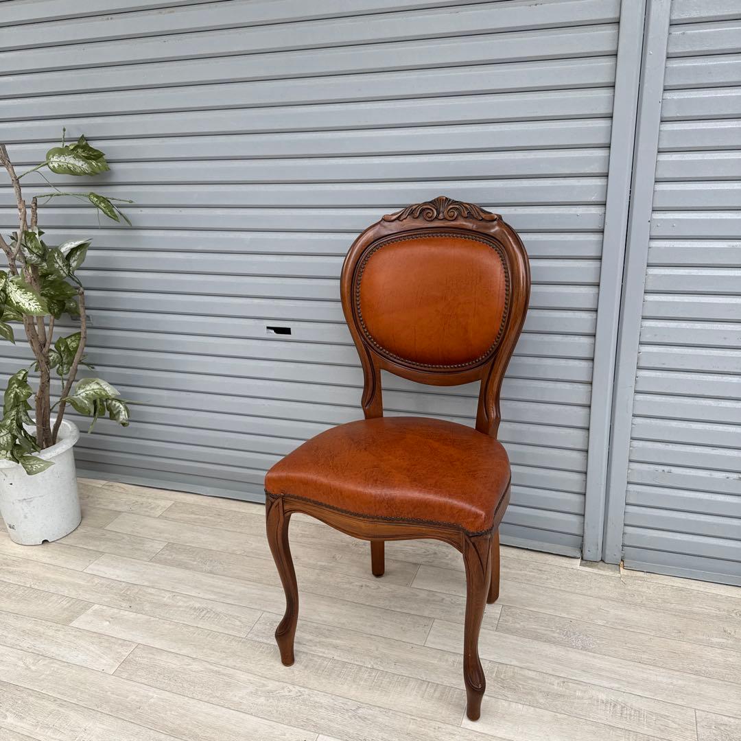 展示品 イタリア製 ハイバックチェア 鋲打ちロココ様式 彫刻 猫脚 ①