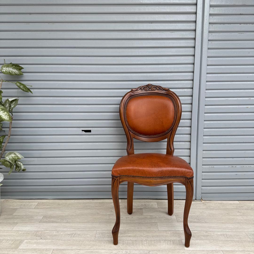 展示品 イタリア製 ハイバックチェア 鋲打ちロココ様式 彫刻 猫脚 ①