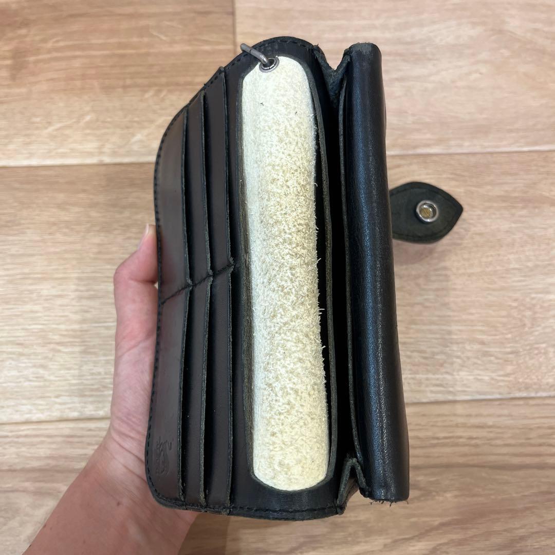 アルズニ　ALZUNI長財布