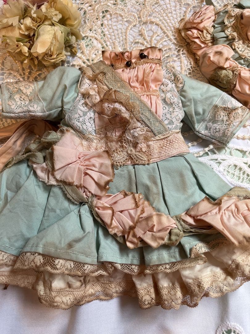 アンティークビスクドール ドレス&ボンネット