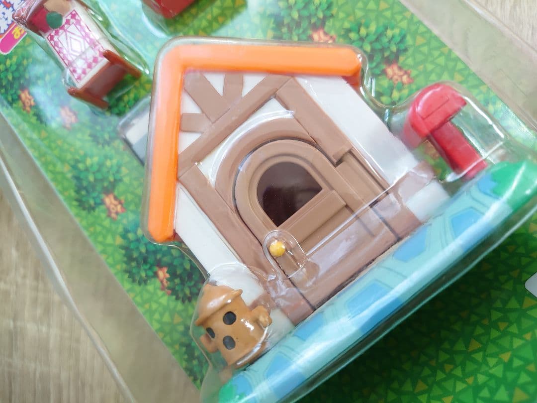 森をつくろう！ おうちセット オレンジの屋根 どうぶつの森＋ 家 フィギュア