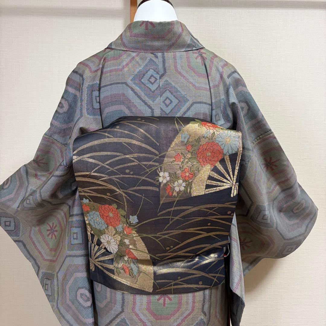 未使用近い 美品 袷 正絹 大島紬系 小紋 フルセット - 着物・浴衣快適