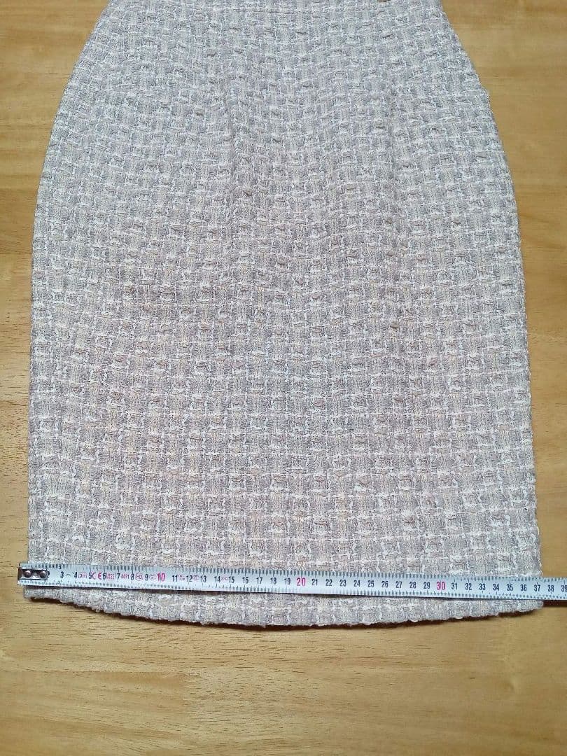 バズ　シャネルスカート