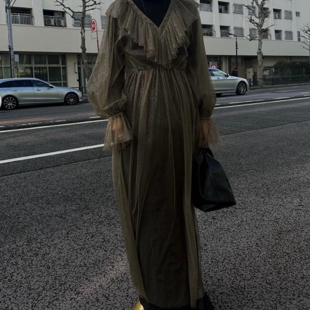 AMERI GLITTER FRILL COLLAR DRESS