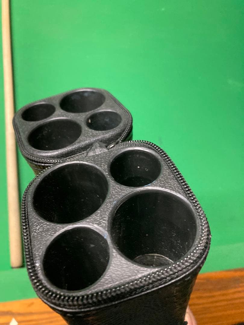 ビリヤード　ランブロスカスタムキュー シャフト3本付き