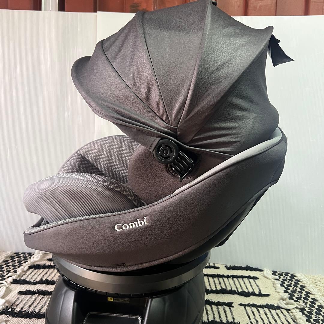 美品　combi クルムーヴスマート　JN-570 isofix 回転式