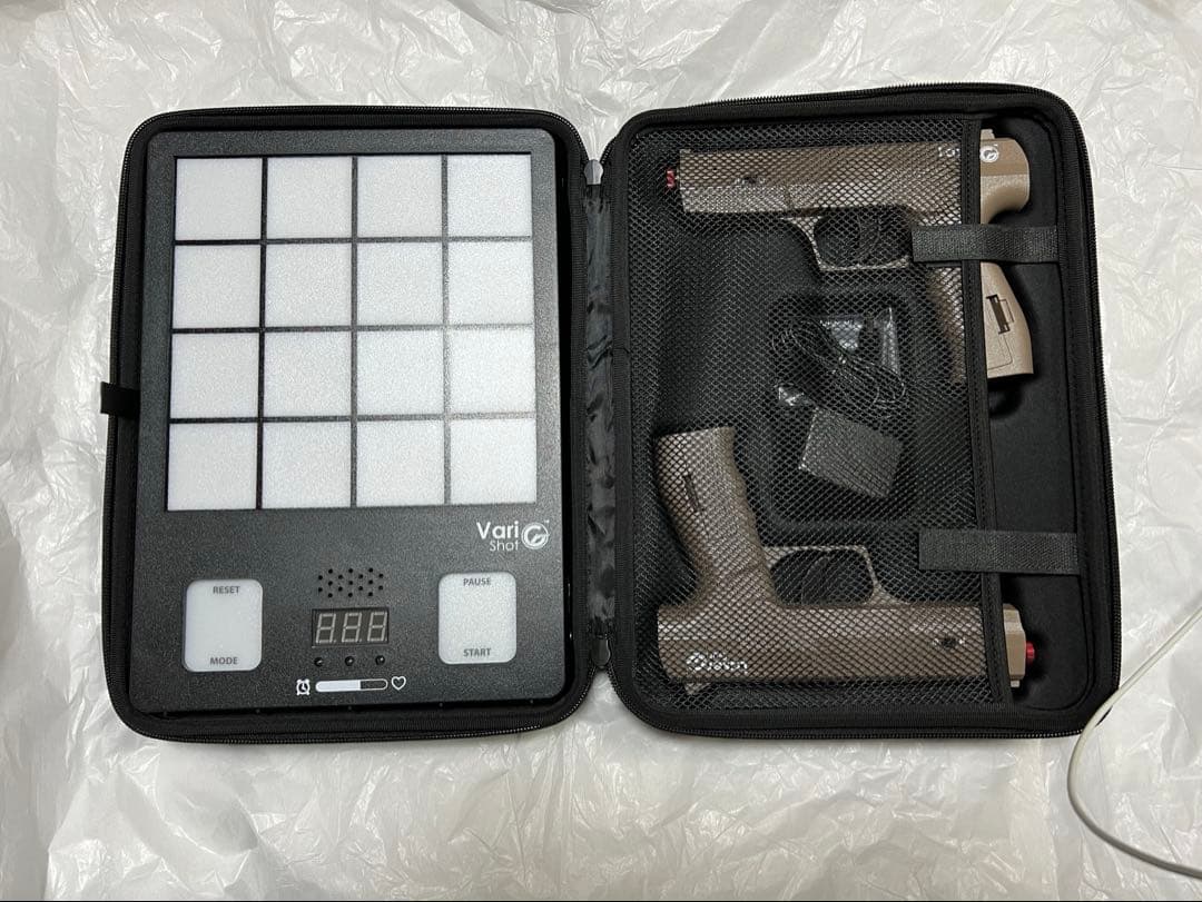 未使用】電子ダーツ VariShot とオプションの重さのあるレーザーガン一丁