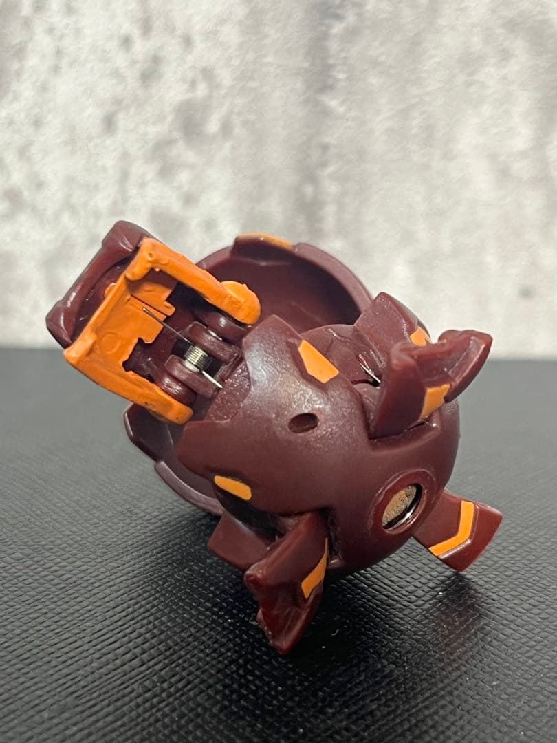 初期爆丸 ジャガーノート　土属性　希少