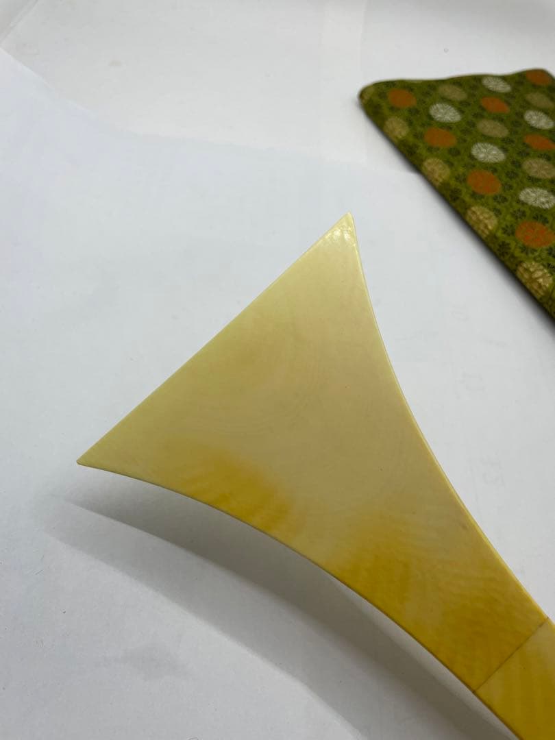 天然素材　バチ　重さ約　111g