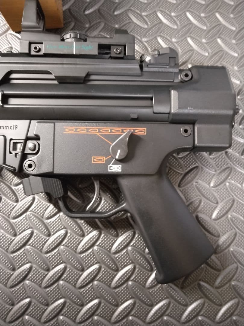 東京マルイ　電動ガン　クルツ　ハイサイクル