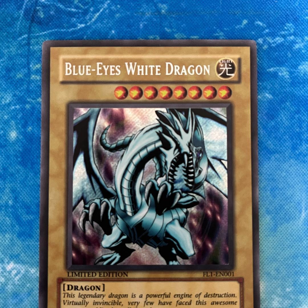 シークレット 英語 青眼の白龍 FL1-EN001