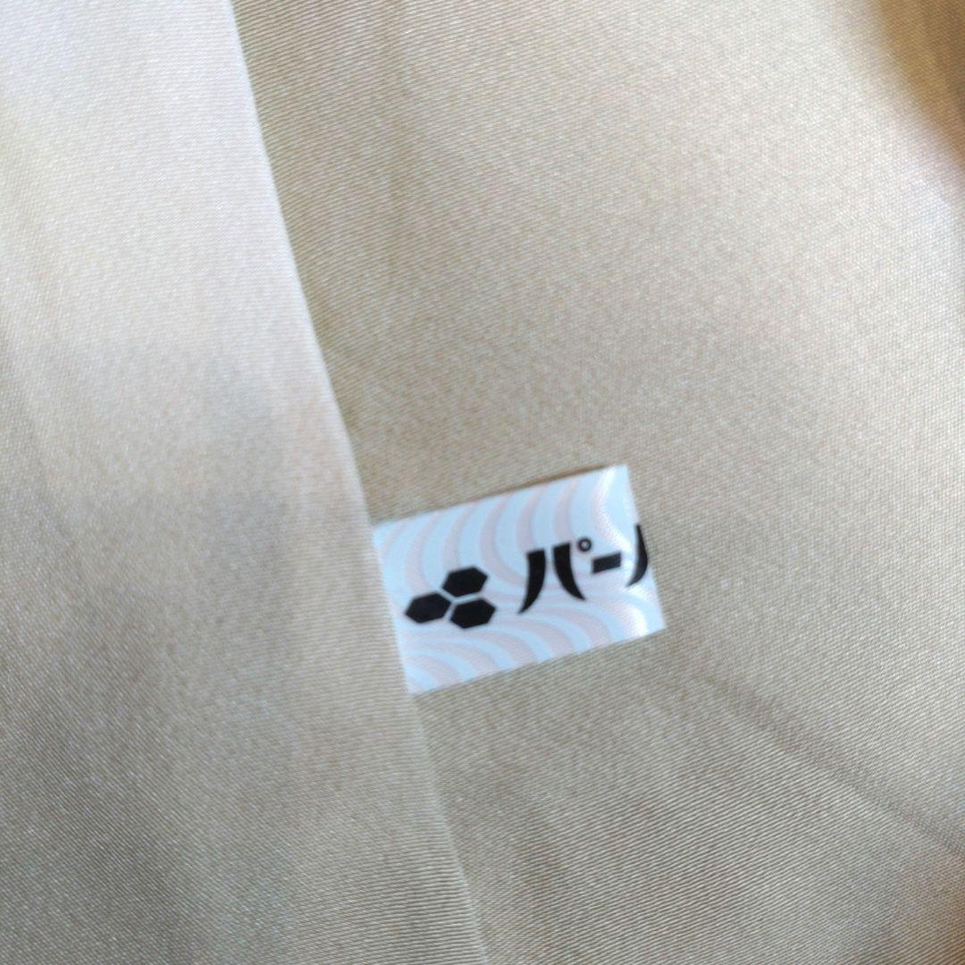 西陣御召 角通し柄 薄い抹茶色 袷 残布付 パールトーン加工済 着物のみ