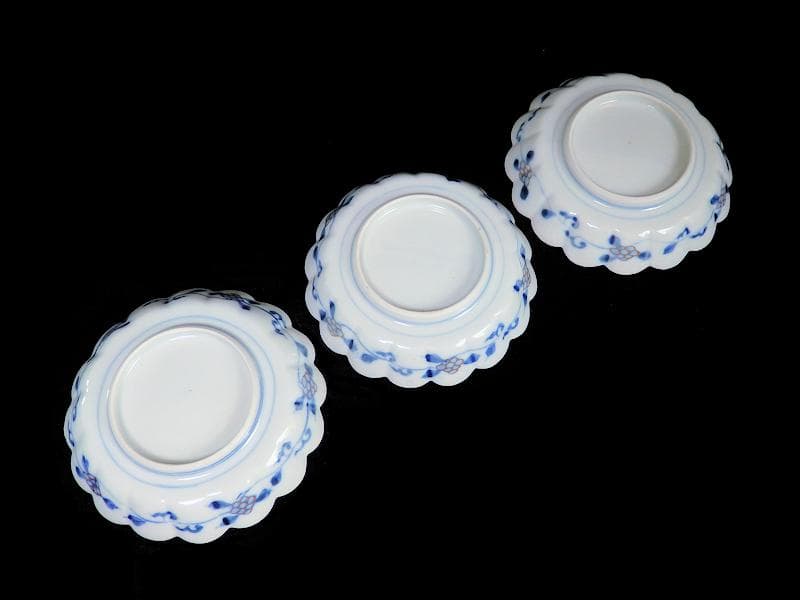 大聖寺伊万里　金襴手　鳳凰に雲龍の図　輪花４寸皿　３枚　E343AS-CBr