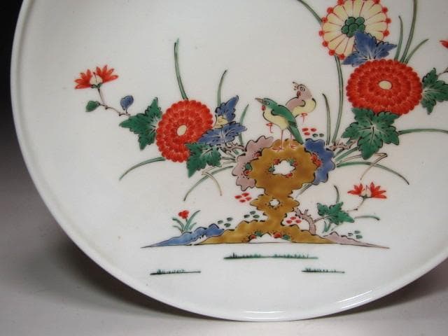☆　14代柿右衛門　錦花鳥文皿　目をひく一品です☆y435