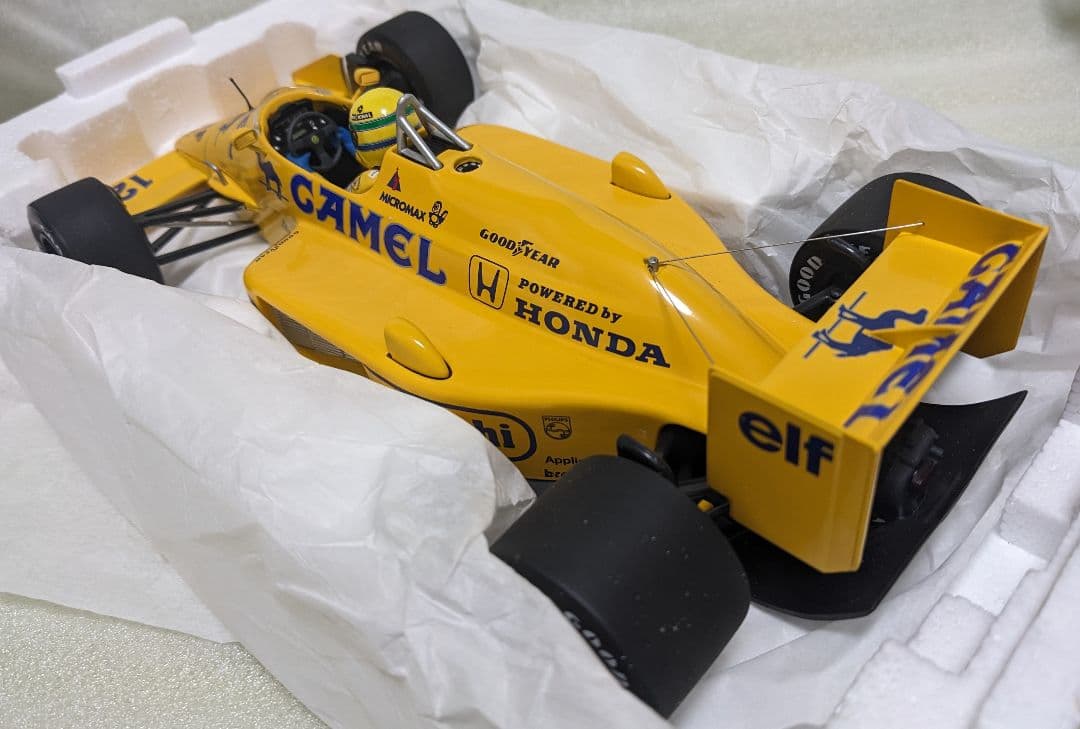 ミニチャンプス Lotus Honda 99T Ayrton Senna