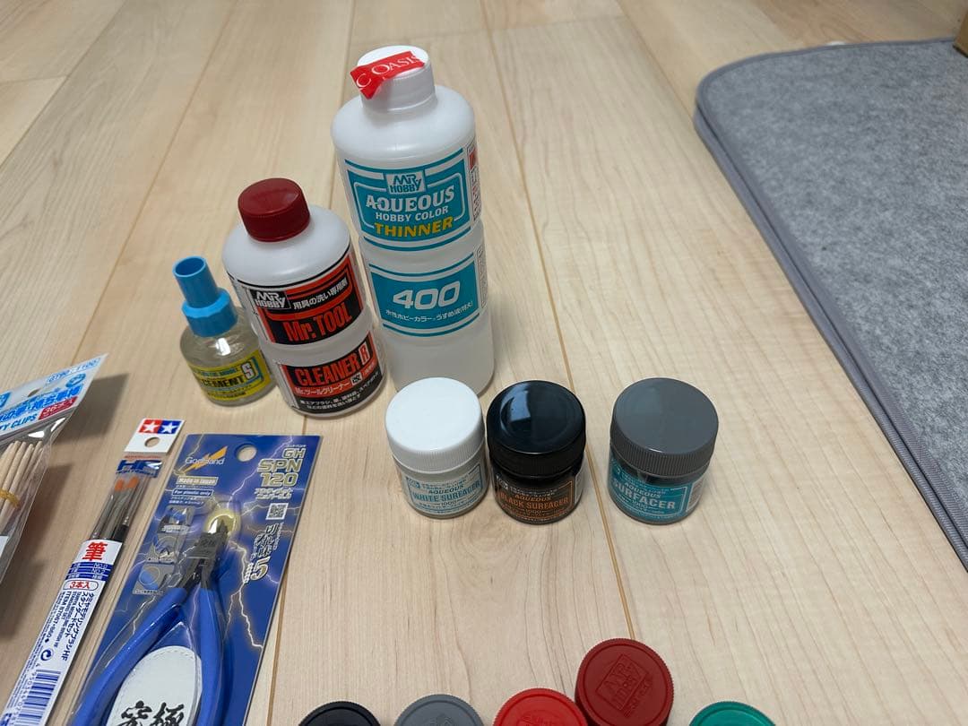 プラモデル塗装用品、工具類　未使用品　8万円相当