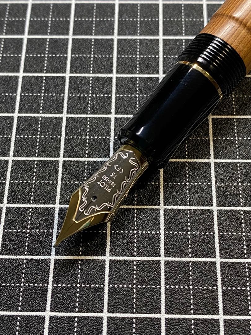 PILOT CUSTOM 一位の木万年筆字幅F