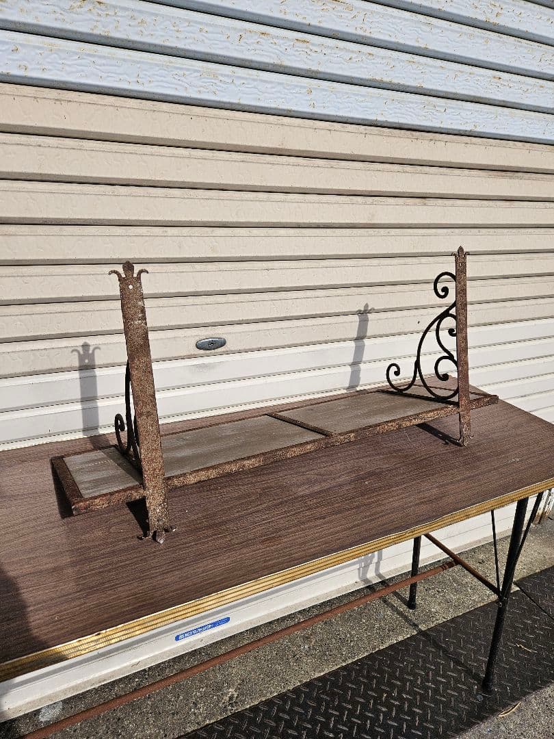 インダストリアル ヴィンテージ 木と鉄のウォールシェルフ 壁掛け