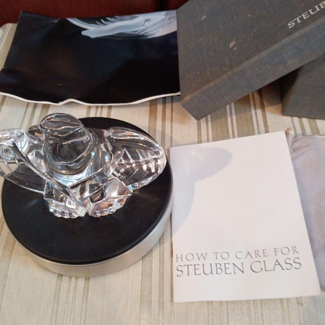 STEUBENスチューベン クリスタルガラス イーグルの置物です。 - メルカリ