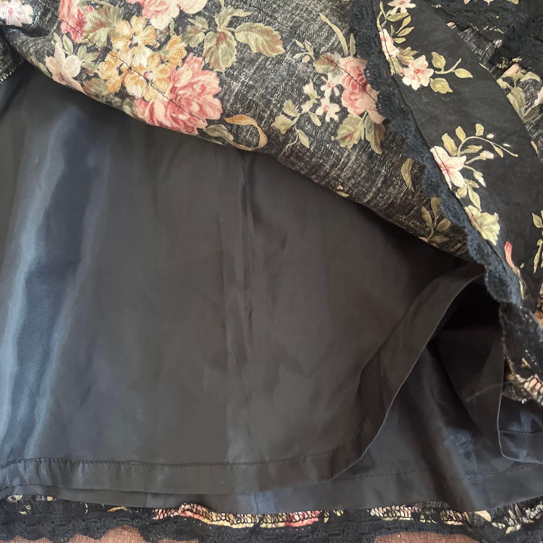 メタモルフォーゼ★アンティークローズ柄のスカート