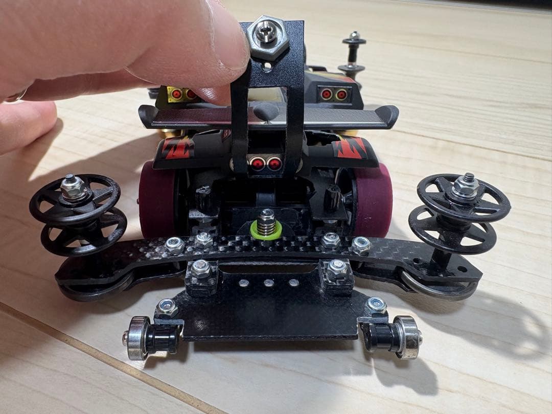 せ*ー様 ネオトライダガーzmc msフレキ カーボンスペシャル　ミニ四駆　完成