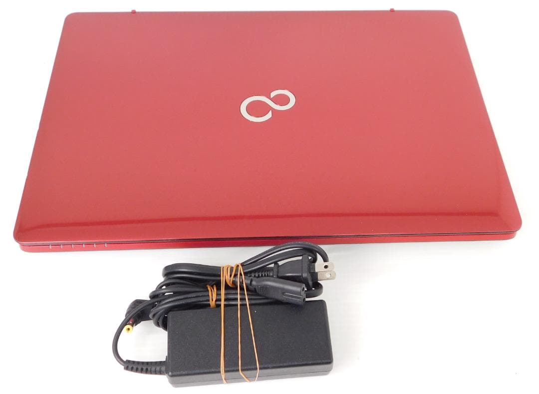 □Windows11 25H2□Corei7□SSD□富士通ノートパソコン□03