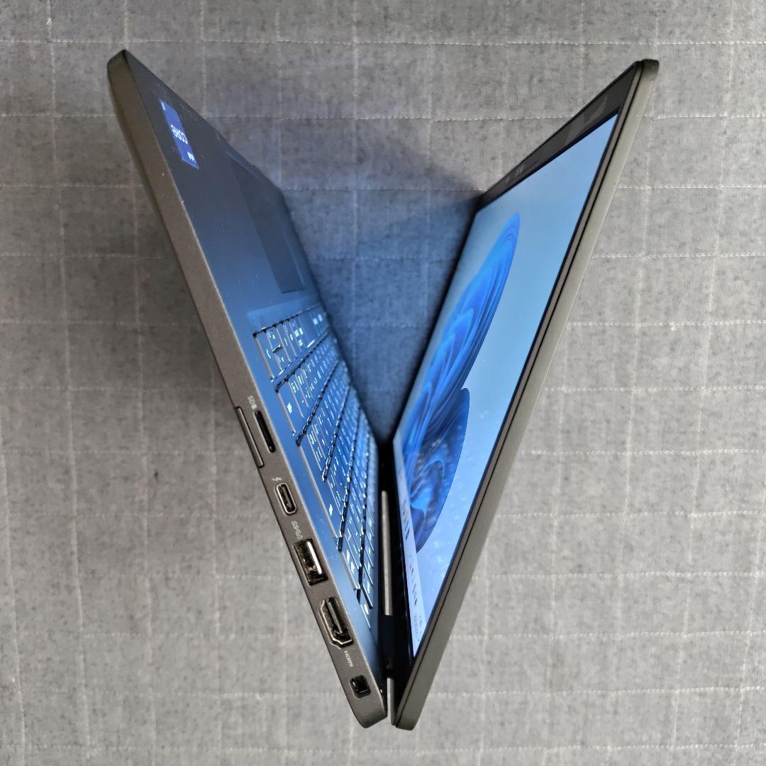 美品 軽量薄型 DELL 爆速 11世代i7 1185g7 32GB 新品1TB
