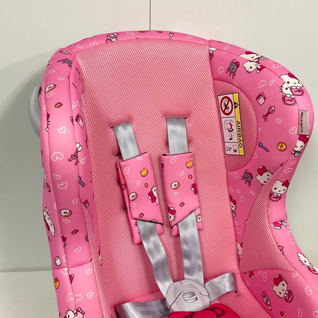 美品！ハローキティ 軽量&簡単取付 チャイルドシート 6ヶ月〜4歳頃