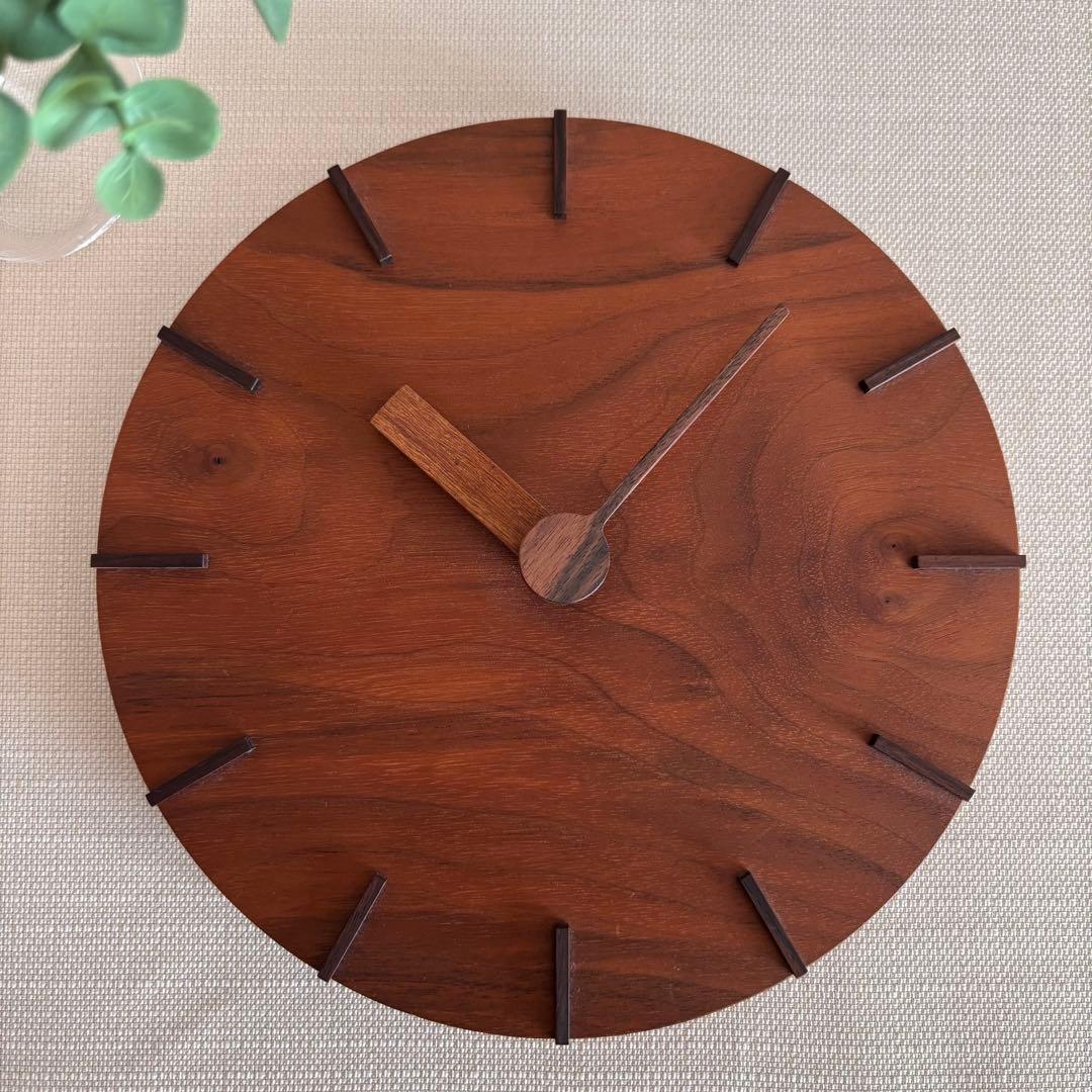 ボー・デコール 木の掛け時計 クルミ 無垢 ウォールクロック 北欧