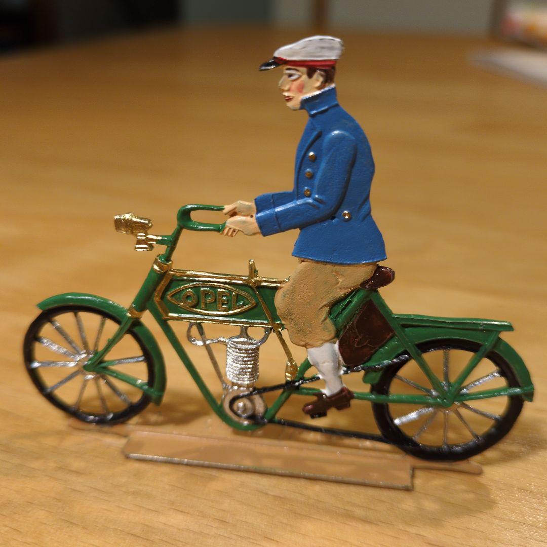 エルツ　バベットシュバイツァー社　錫の置物（オペルバイク1905年）