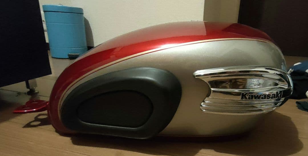 カワサキ W650 純正タンク