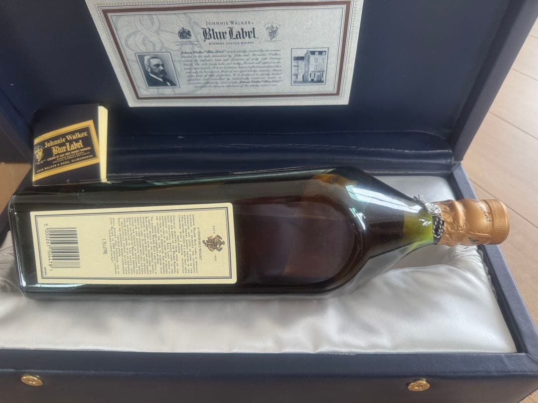 ジョニーウォーカーブルーラベル豪華化粧ケース1750ml