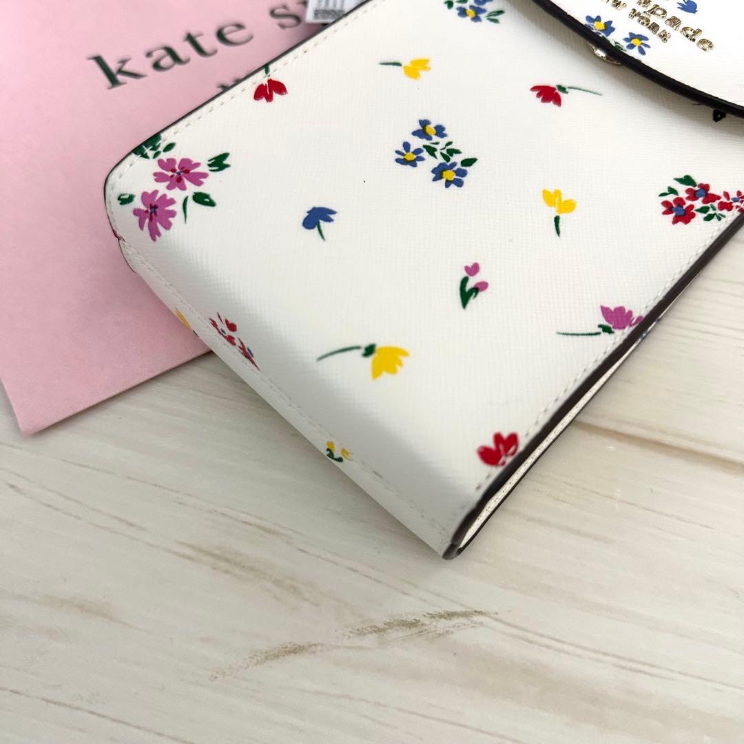 新品タグ付き ケイトスペード スマホショルダー 花柄 白 クロスボディ