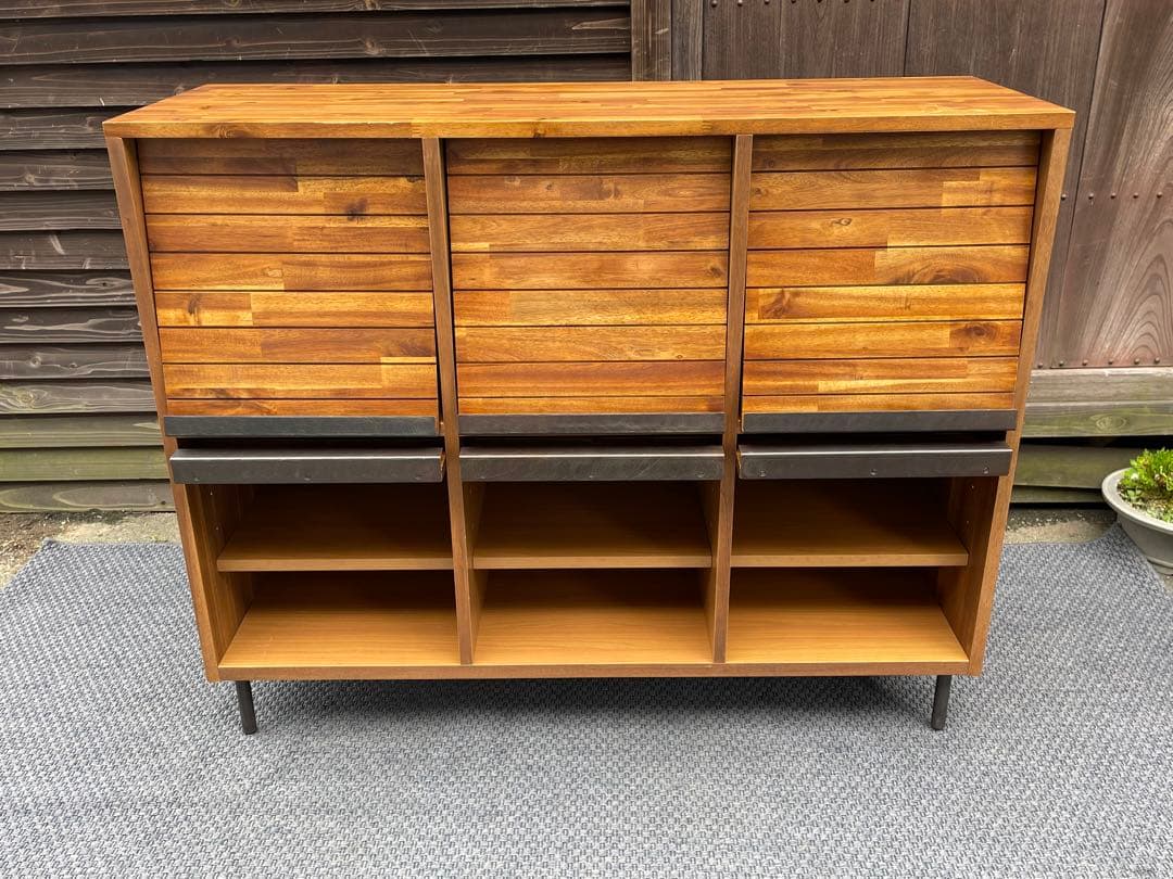 UNICO SWELLAレコードラック