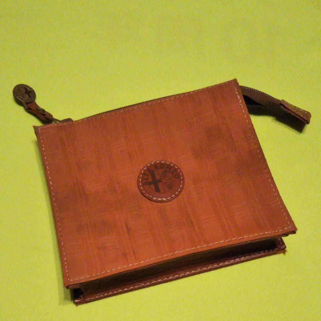 アルファロメオ　ポーチ