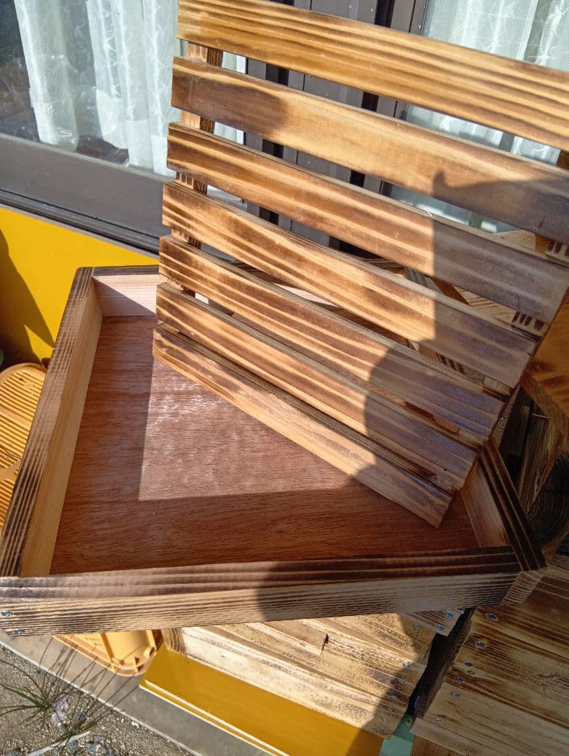 日本ミツバチの巣箱 待受箱兼用 日本各地の巣箱・道具