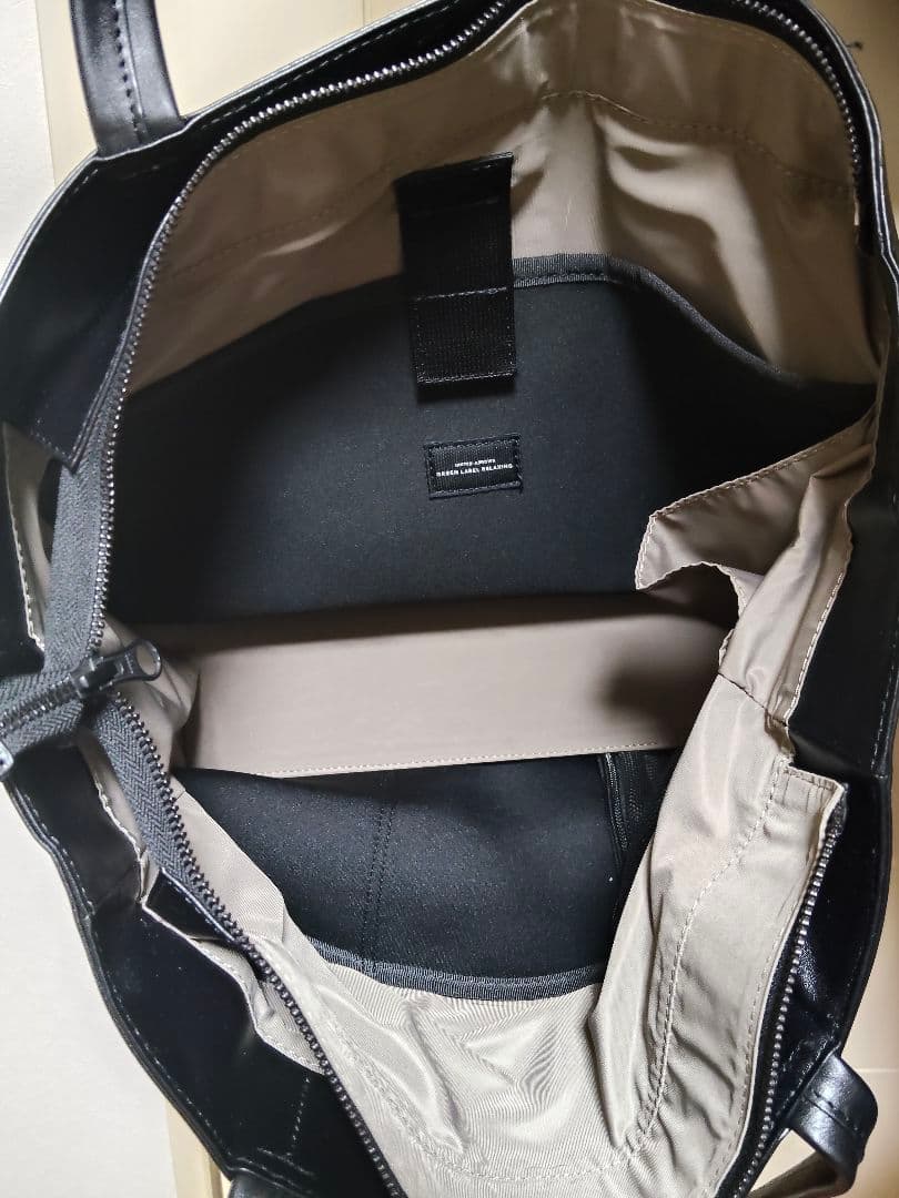 【週末値下】グリーンレーベルリラクシング　黒A4トートバッグ　ビジネスバッグ