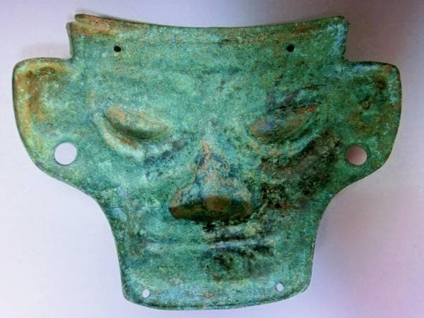 仮面□中国古代祭祀土坑出土 古青銅人顔面 発掘品 お面 超希少品 古玩