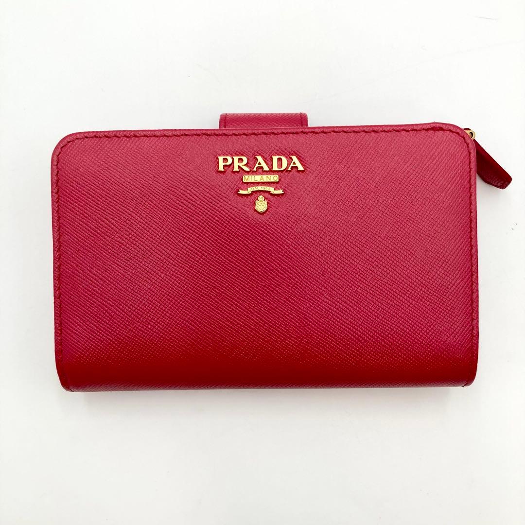 さとみ✨PRADA 1M1225 二つ折り財布 ピンク サフィアーノレザー
