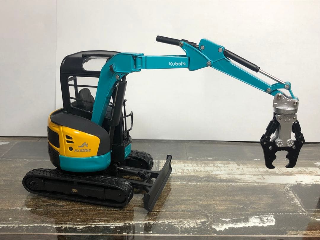 ミニショベル　ユンボ　カスタム　クボタ　解体