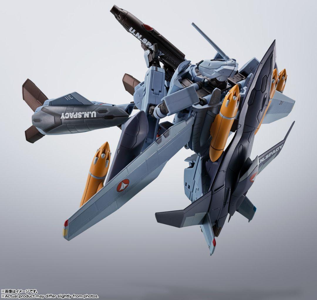 バンダイマクロスVF-0Aフェニックス(工藤シン機)QF-2200D-Bゴースト